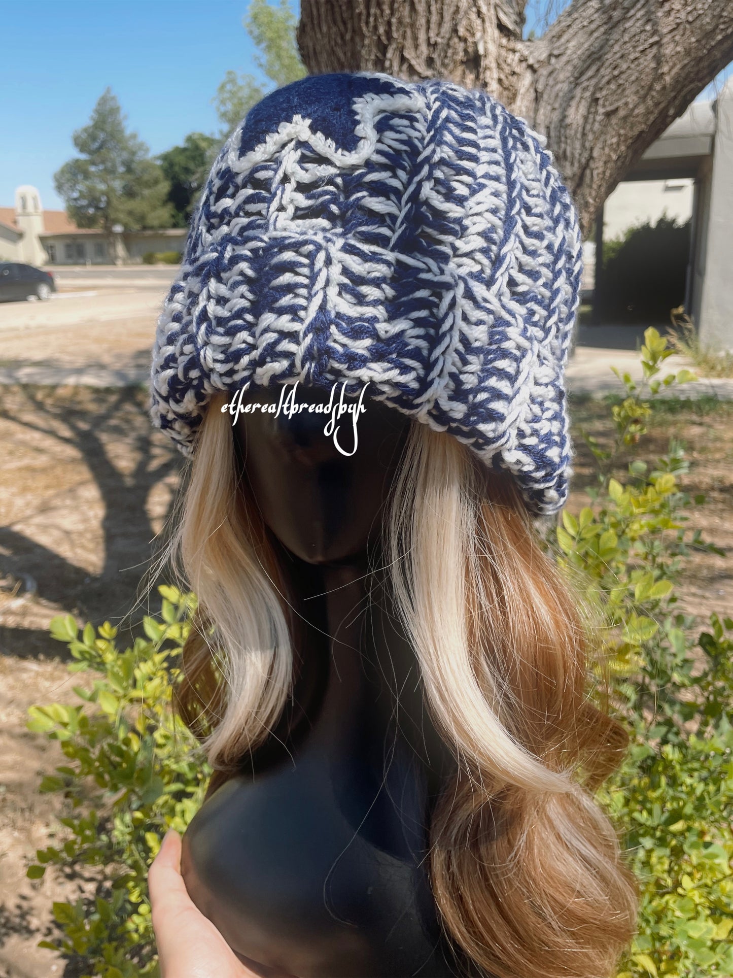 Navy + White Duo Chunky Beanie W/ Star