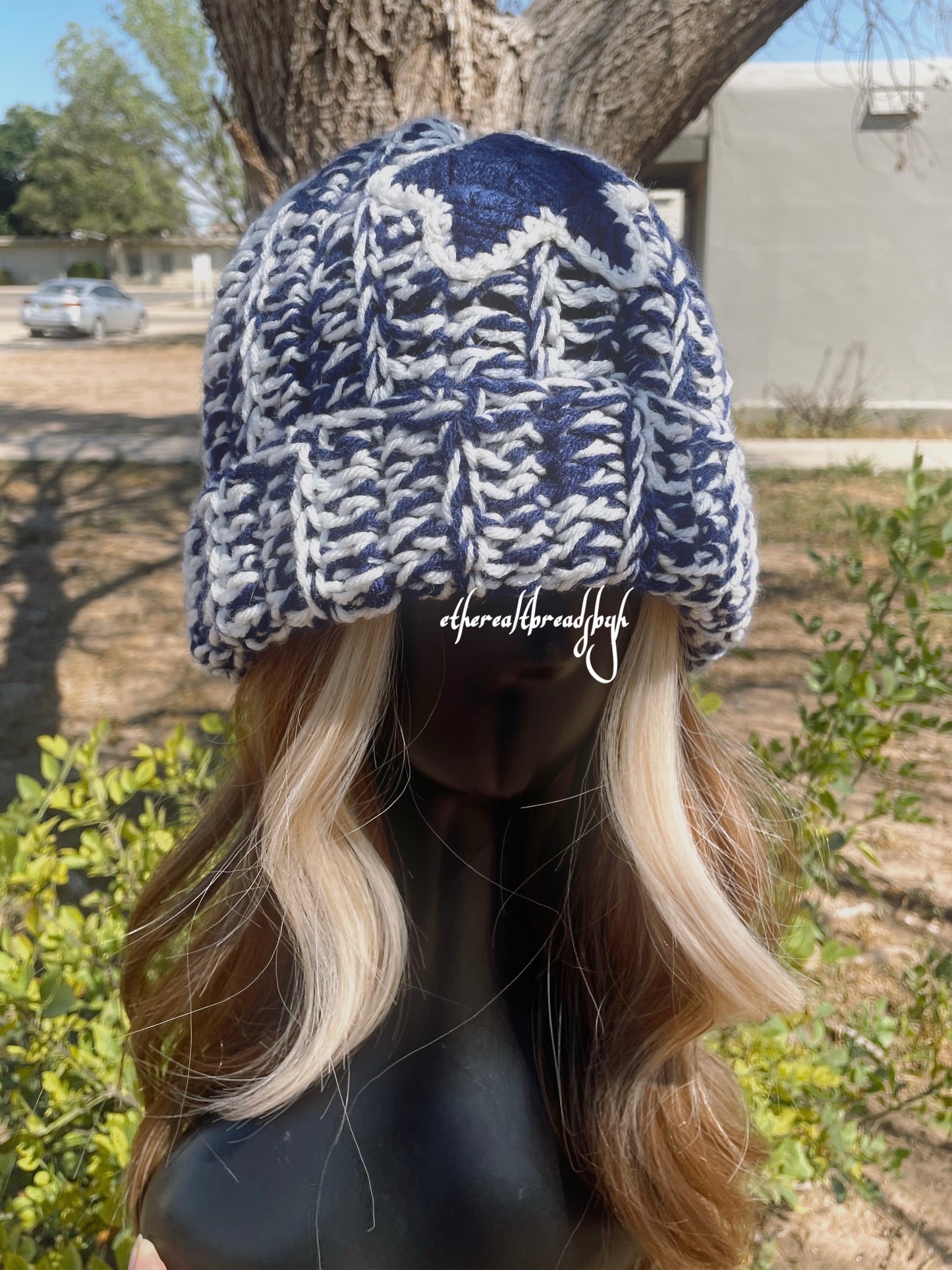 Navy + White Duo Chunky Beanie W/ Star